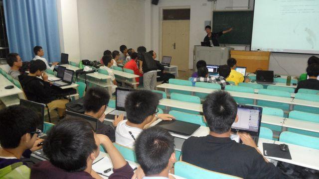 太阳成集团tyc122ccvip科协举办新生科技知识交流会